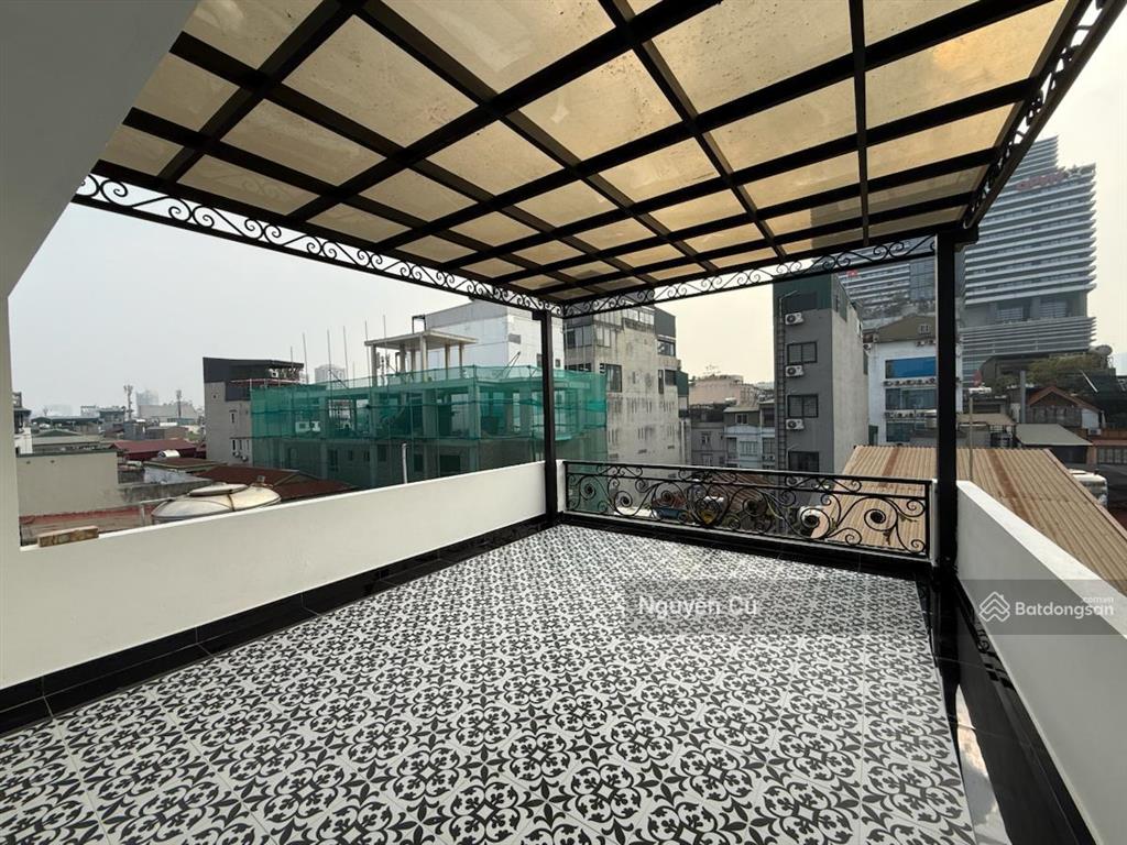 Hiếm! có 102 phố chùa láng, nguyễn chí thanh, lô góc, ful nội thất, ngõ thông, 38m*5t* ở vip.