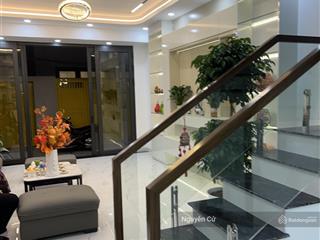 Có 102! phố đặng tiến đông, hoàng cầu, nhà mới koong, ful nội thất, gần phố, ngõ thông, 32m*5t, ở v