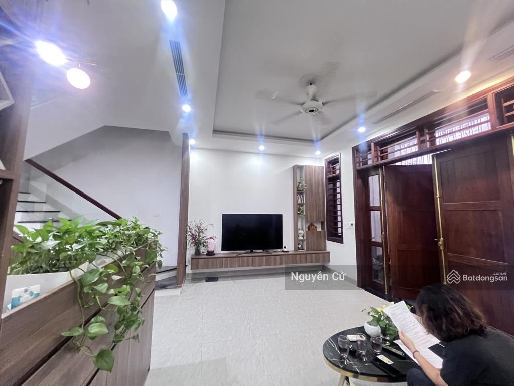 Hiếm! có 102, hoàng cầu, đặng tiến đông, ngõ thông, gần phố, ful nội thất, 34m*5t, công năng đ đủ.