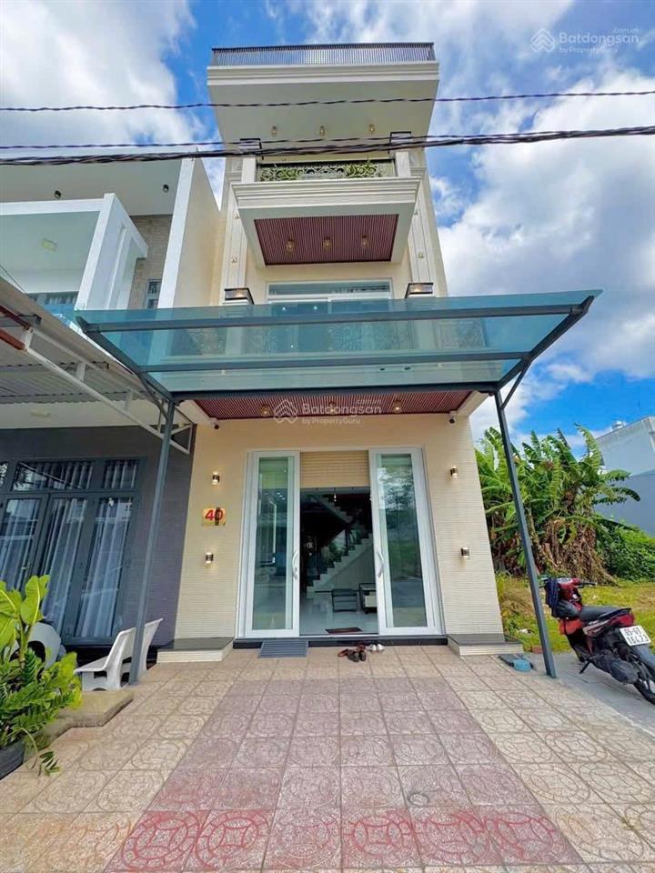 Bán nhà 1 trệt 2 lầu full nội thất đường d13, kdc hồng loan