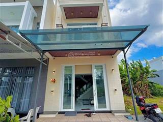 Bán nhà 1 trệt 2 lầu full nội thất đường d13, kdc hồng loan