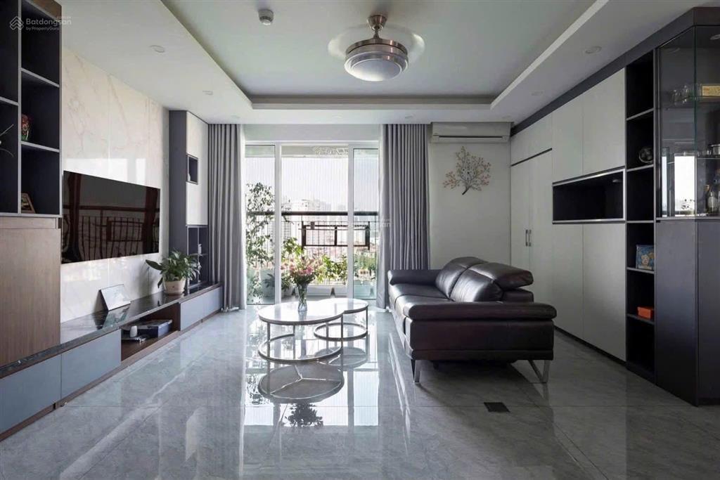 Chủ giảm sâu căn 2pn 78m2 tầng trung giá chỉ 5,4 tỷ