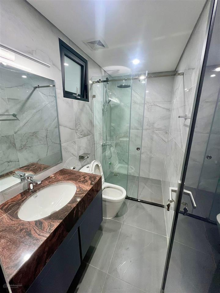 Bán nhà phan kế bính ,mặt ngõ kinh doanh, ô tô cạnh nhà, 2 thoáng sân xe ,full nội thất 50m6t