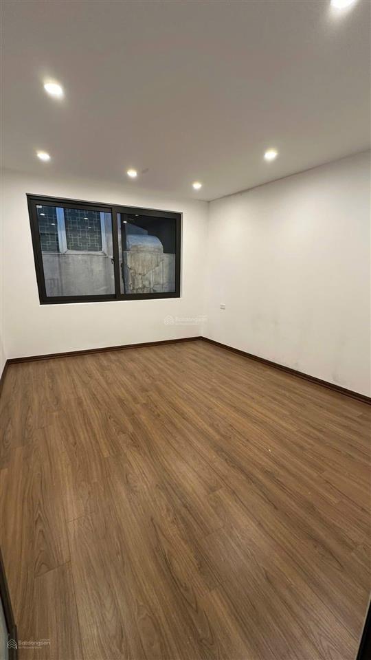 Bán nhà thụy khuê, vài bước ra mặt hồ, tiện ích vô vàn, nhà full nội thất chỉ việc về ở