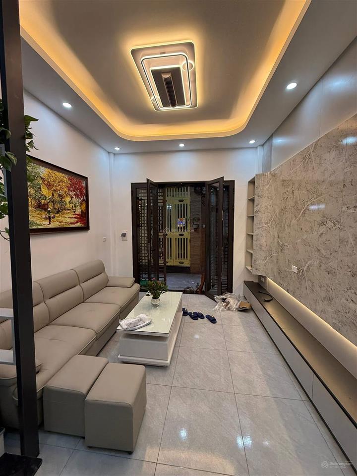 Bán nhà thụy khuê, vài bước ra mặt hồ, tiện ích vô vàn, nhà full nội thất chỉ việc về ở