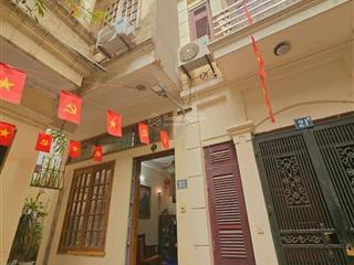 Bán nhà đội cấn, lô góc 2 mặt thoáng, nhà dăn xây cực chắc chắn, trước nhà sân rộng
