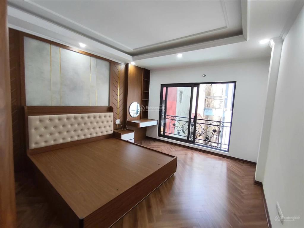 Bán nhà xã đàn ô tô đỗ gần, lô góc, kd sổ cc, không qh tặng nt, 6 phòng ngủ, 46m2x5t