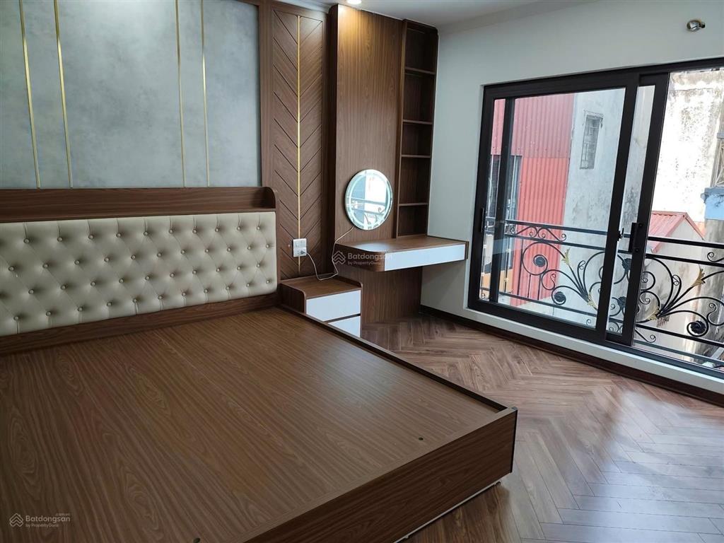 Bán nhà xã đàn ô tô đỗ gần, lô góc, kd sổ cc, không qh tặng nt, 6 phòng ngủ, 46m2x5t