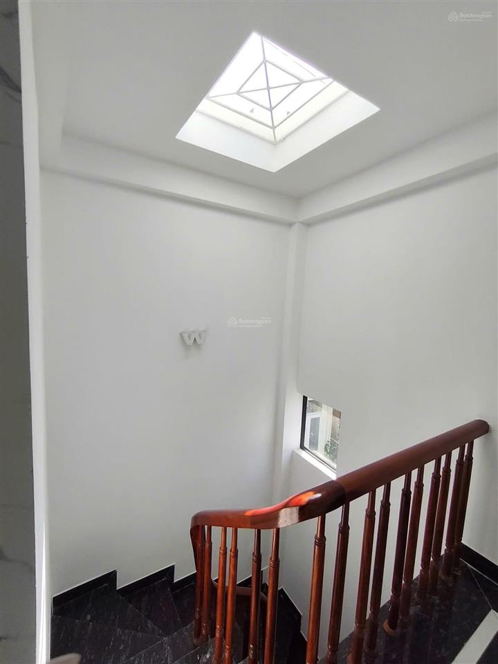 Bán nhà xã đàn ô tô đỗ gần, lô góc, kd sổ cc, không qh tặng nt, 6 phòng ngủ, 46m2x5t