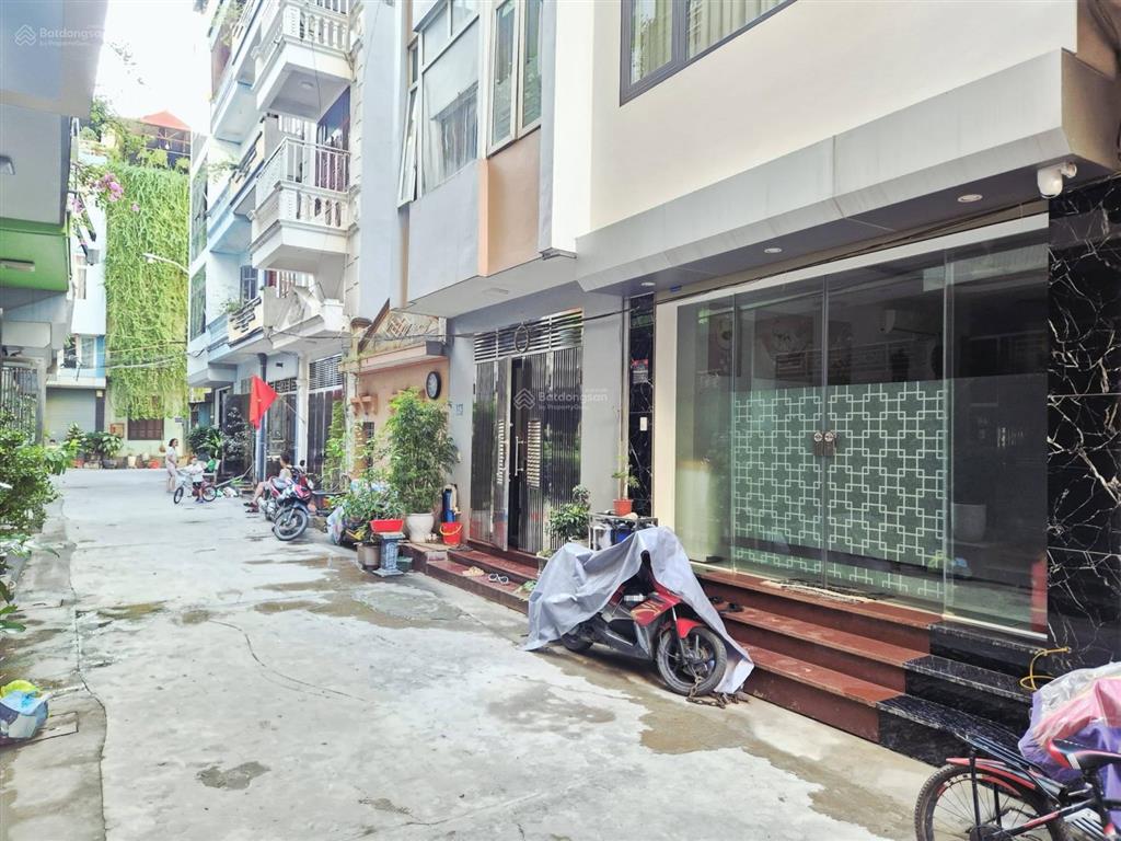Lô góc pháo đài láng, ngõ thông, 2 thoáng, 2 ngoặt ra mặt phố ô tô đỗ, nhà mới, thang máy, 41m2*6t