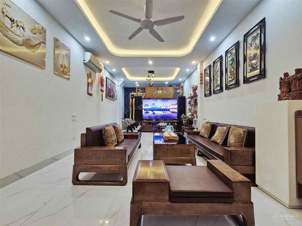 Lô góc pháo đài láng, ngõ thông, 2 thoáng, 2 ngoặt ra mặt phố ô tô đỗ, nhà mới, thang máy, 41m2*6t