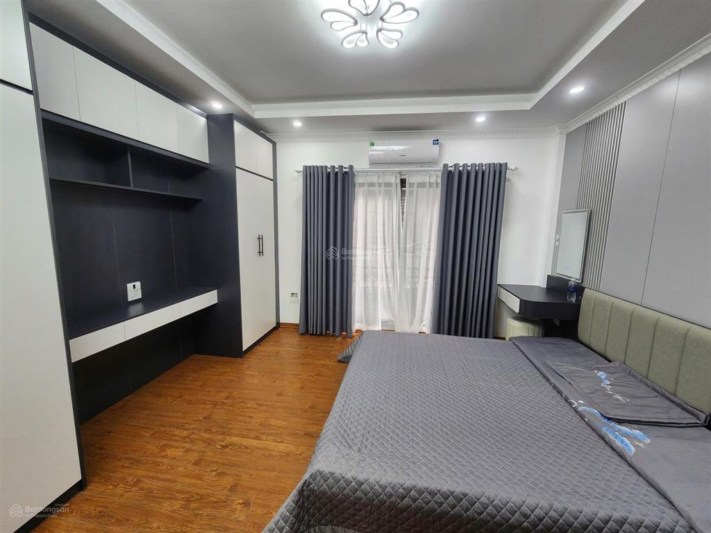 Căn góc! nhà phố tôn đức thắng ngõ 2.5m thông gần phố, sân riêng, nhà mới, ở ngay 45m2*5t