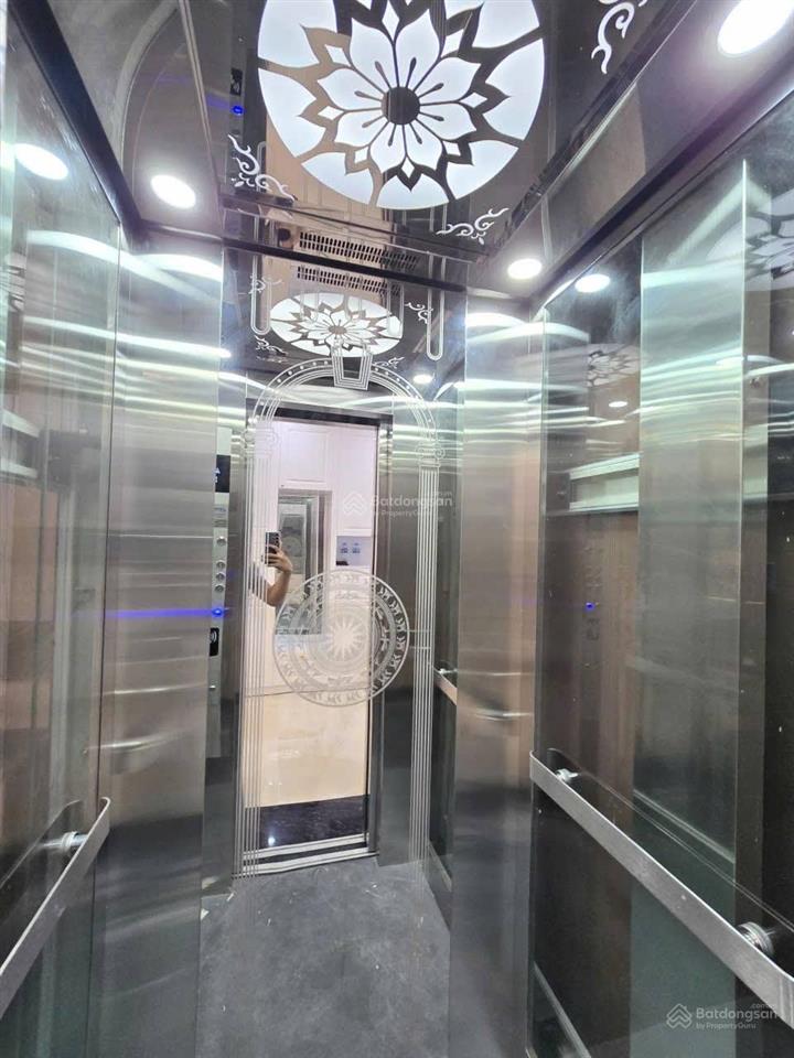 Gấp! nhà thái hà ô tô đỗ cổng, 2 thoáng, sân xe, kinh doanh, sổ vuông không qh, thang máy 39m2*6t