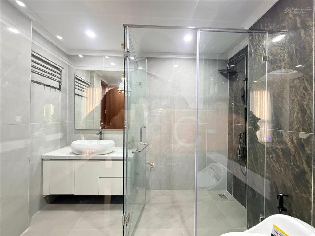 Vô cùng hiếm! siêu phẩm thang máy phố hồ đắc di, ô tô đỗ cửa nhà, 10m ra mặt hồ đắc di, 45m2*7 tầng
