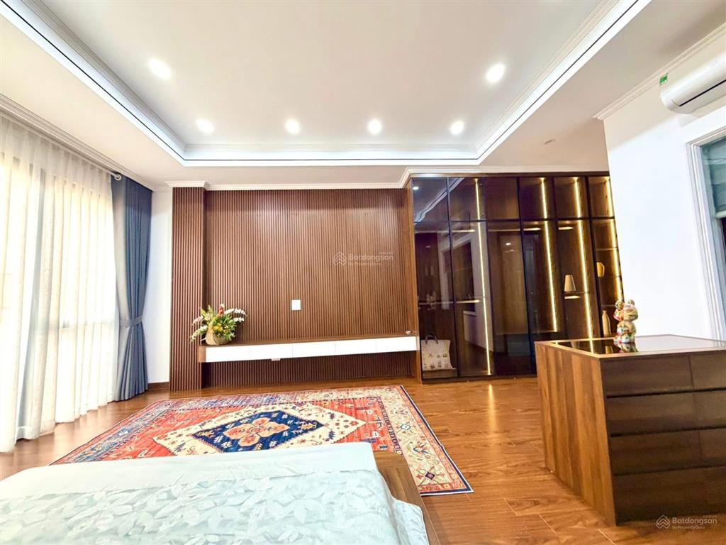 Vô cùng hiếm! siêu phẩm thang máy phố hồ đắc di, ô tô đỗ cửa nhà, 10m ra mặt hồ đắc di, 45m2*7 tầng
