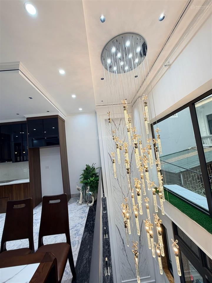Vô cùng hiếm! siêu phẩm thang máy phố hồ đắc di, ô tô đỗ cửa nhà, 10m ra mặt hồ đắc di, 45m2*7 tầng