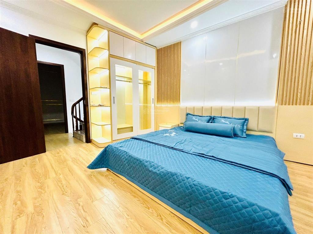 Hoa hậu! nhà tôn thất tùng cạnh đh y hn ngõ thông, kd, 2 thoáng, 30m ra phố, sổ nở hậu, 42m2*6t