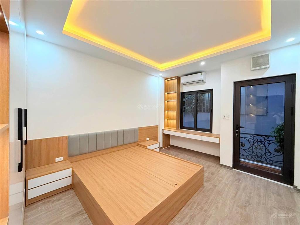 Bán nhà phố nguyễn phúc lai, ngõ thông, 2 thoáng, vf3 đỗ cửa, kinh doanh, tặng nt, ở ngay 46m2*5t