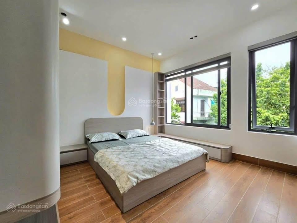 Bán nhà tôn đức thắng, giá cực rẻ, ngõ thông thuận tiện giao thông, 2 thoáng, căn góc, 3 ngủ đẹp.