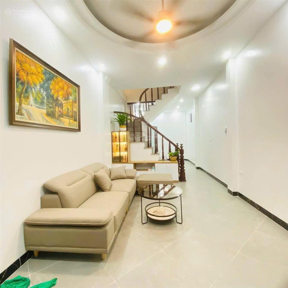 Giá siêu hời! nhà phân lô phố thái hà, ngõ kinh doanh, 3 thoáng, ô tô đỗ, sổ đỏ đẹp, không qh.
