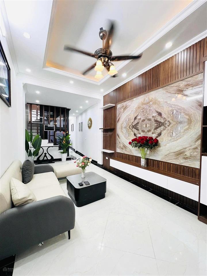 Bán nhà láng hạ, đống đa 42m² x 5 tầng, lô góc 2 mặt thoáng, 4pn, 10m ra ô tô, giá 7,5 tỷ