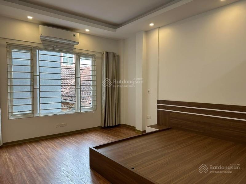 Bán nhà riêng cát linh, 30m ra phố, ngõ thông, đi bộ ra ga tàu điện cát linh, bệnh viện xanh pôn.