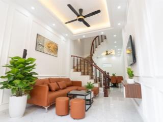 Giá siêu rẻ! bán nhà riêng tôn đức thắng, lô góc, 2 thoáng, ngõ thông, 20m ra ô tô tránh, 42m2*5t