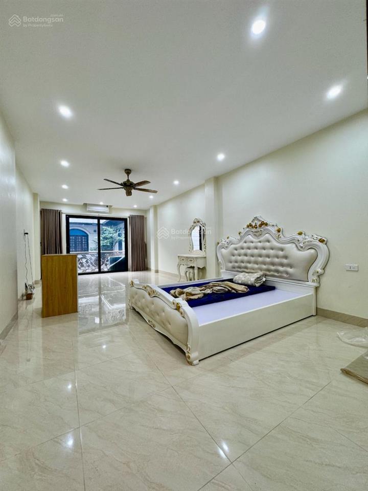 Siêu thực yên lãng nhà ngõ ô tô, dân xây đẹp, full nội thất, thang máy, sổ vuông, mặt tiền kd.