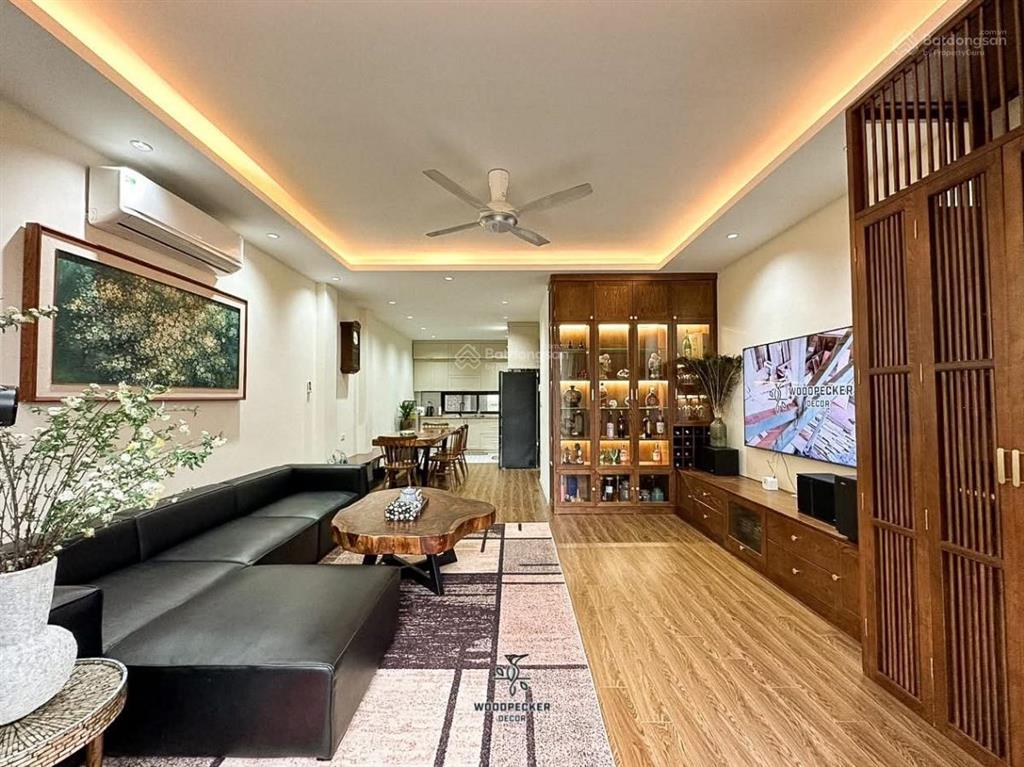 Bán nhà thang máy cao cấp phố hồ đắc di, chủ cần bán gấp hạ 2 tỷ, nhà đẹp, nội thất xịn, sổ cc
