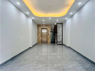 Mua nhà thang máy chỉ 9 tỷ phố láng hạ, 2 thoáng, sổ đỏ đẹp, full nội thất, gần ô tô, 46m*6t