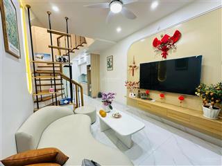 Chính chủ cho thuê nhà thanh xuân ô tô đỗ cổng, 4 phòng, ở gia đình & văn phòng đều hợp  15tr