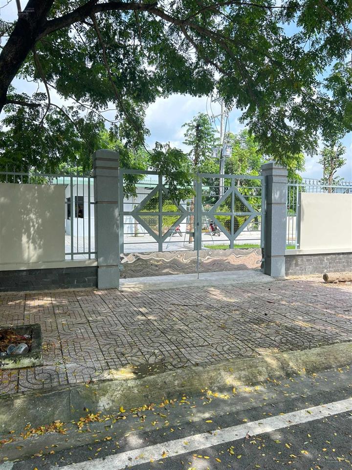 Chủ gửi bán gấp lô đất đẹp kdc châu thới đường d6 32m lớn nhất khu  sổ riêng