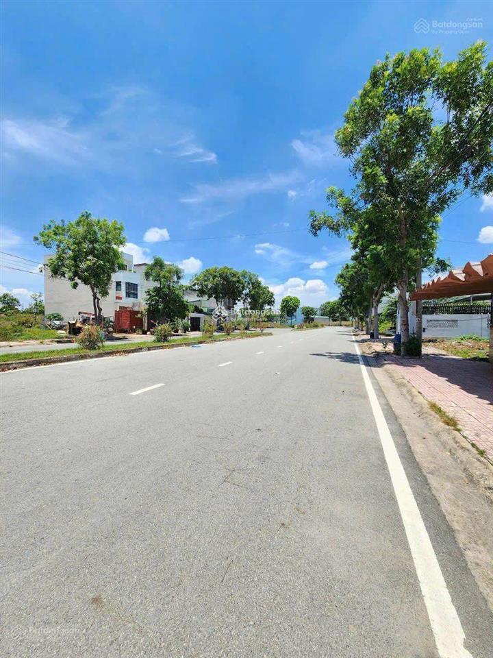 Chủ gửi bán gấp lô đất đẹp kdc châu thới đường d6 32m lớn nhất khu  sổ riêng
