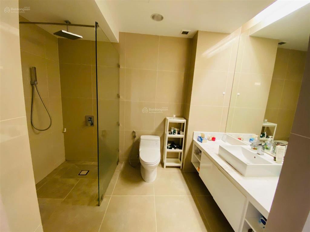 Chính chủ gửi bán căn 1pn toà azura trực diện sông hàn  rẻ nhất thị trường sẵn sổ sở hữu lâu dài