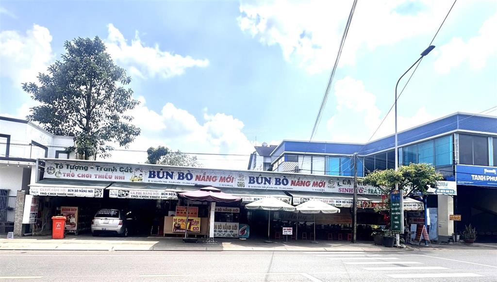 Bán đất 2 mặt tiền rộng 24m, thuận lợi kinh doanh mọi ngành nghề. hđt dài hạn thu nhập 300triệu/năm