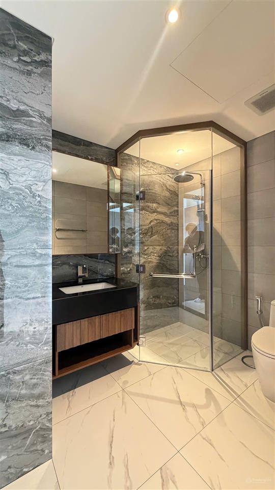 Cực phẩm trung tâm thành phố. 132m2 , 8 tỷ có ngay nhà. giá trực tiếp.