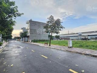 Đất nền dt 180m2 giá chỉ 550tr ngay kcn becamex, cơ hội vàng đầu tư tiềm năng sinh lời cao. sổ sẵn.