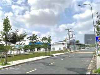 Đất nền giá rẻ chủ kẹt tiền bán gấp đất nền 150m2 giá chỉ 490tr, gần kcn, ngay ql 13, sổ sẵn.