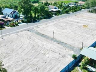 Kẹt tiền bán gấp 150m2 giá 195tr sát tttm, ngay mặt tiền đường ql13, gần các kcn, sổ sẵn.