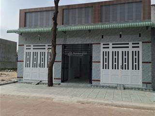 Chủ kẹt tiền bán cặp trọ dt 300m3, giá 790tr, sau chợ mỹ phước, sổ sẵn.