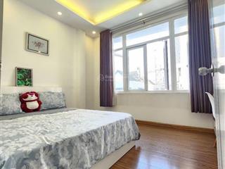 Cho thuê căn hộ dịch vụ tách bếp cửa sổ lớn , gần rạp phim cinestar, gần ngã 5 cống quỳnh, đh khtn