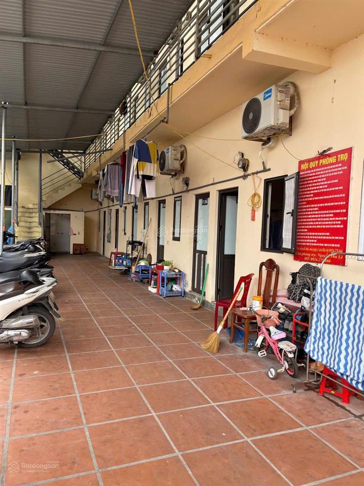 Bán nhà trọ 3 tầng, 23 phòng, diện tích 239m2, dòng tiền hàng tháng 30 triệu.  0988 181 ***
