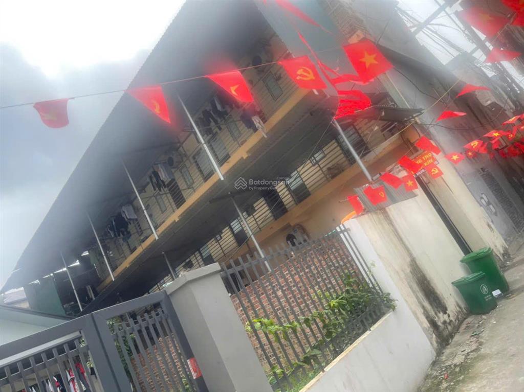 Bán nhà trọ 3 tầng, 23 phòng, diện tích 239m2, dòng tiền hàng tháng 30 triệu.  0988 181 ***