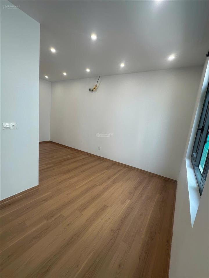 Cho thuê căn tứ lập ad vinhomes ocean park 3