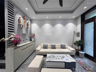 Cho thuê căn liền kề sao biển 6 vinhome ocp2