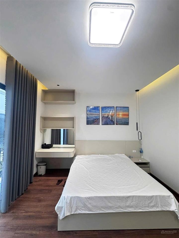 Cho thuê căn liền kề sao biển 6 vinhome ocp2