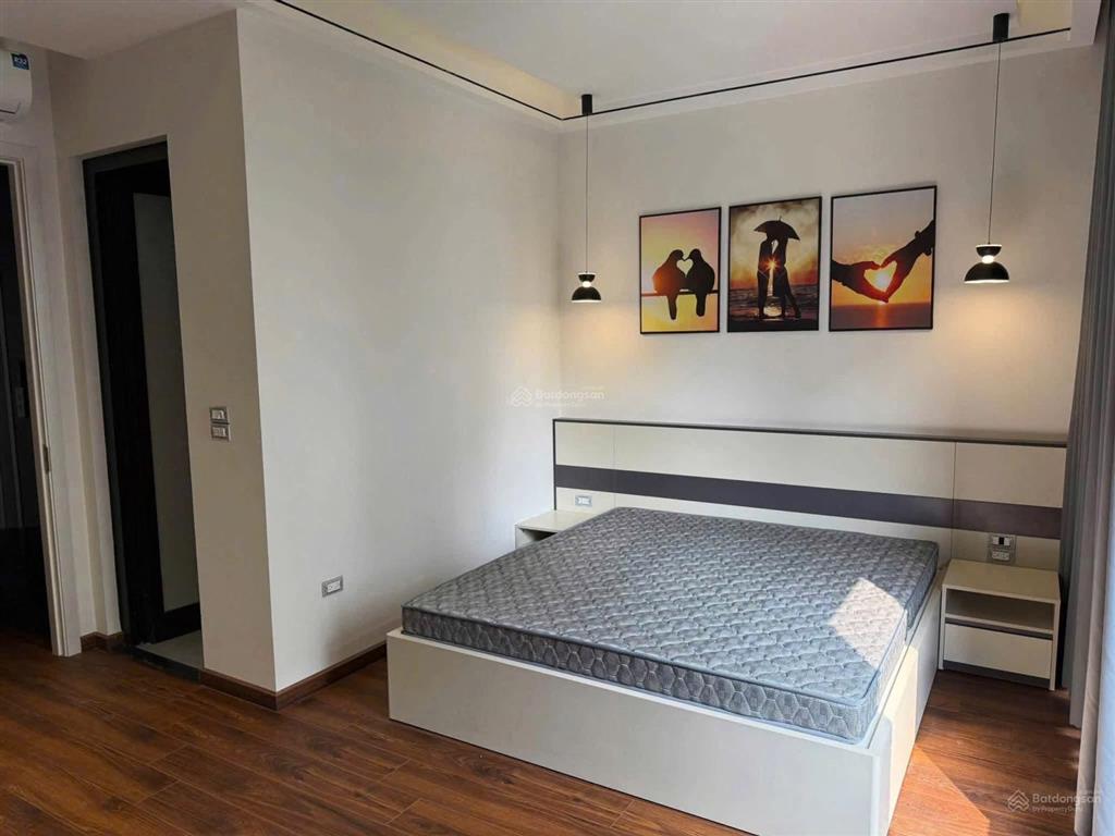Cho thuê căn liền kề sao biển 6 vinhome ocp2