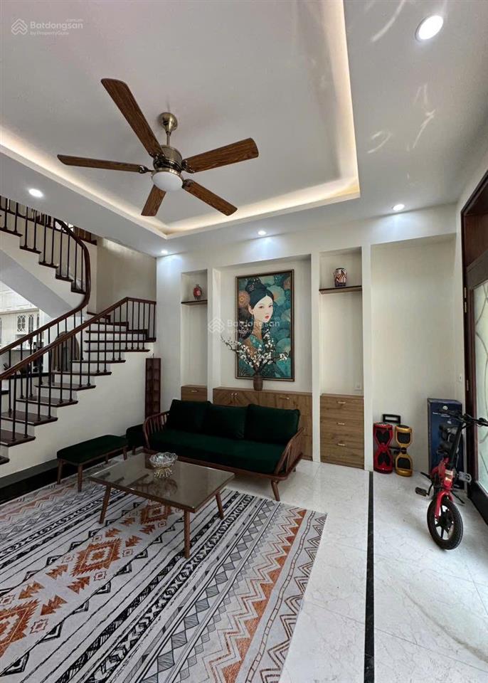Cho thuê căn liền kề phân khu san hô