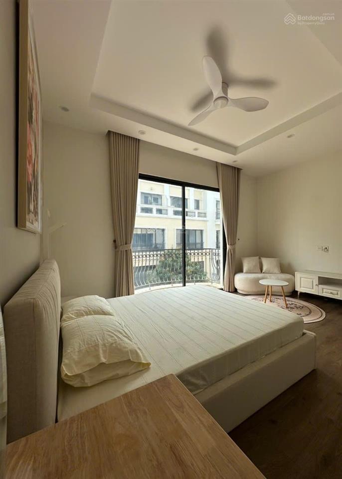 Cho thuê căn liền kề phân khu san hô