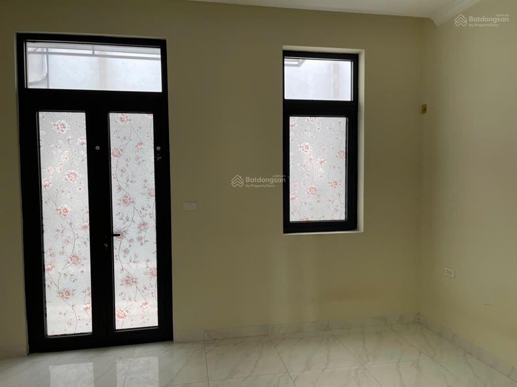 Cho thuê căn liền kề phân khu sao biển vin 2